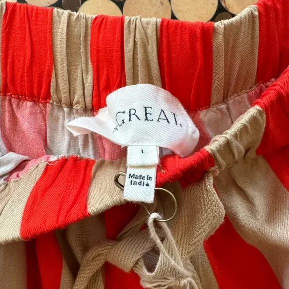 The Great. Bonfire Shorts in Sunset Stripe - Picture 3 of 4